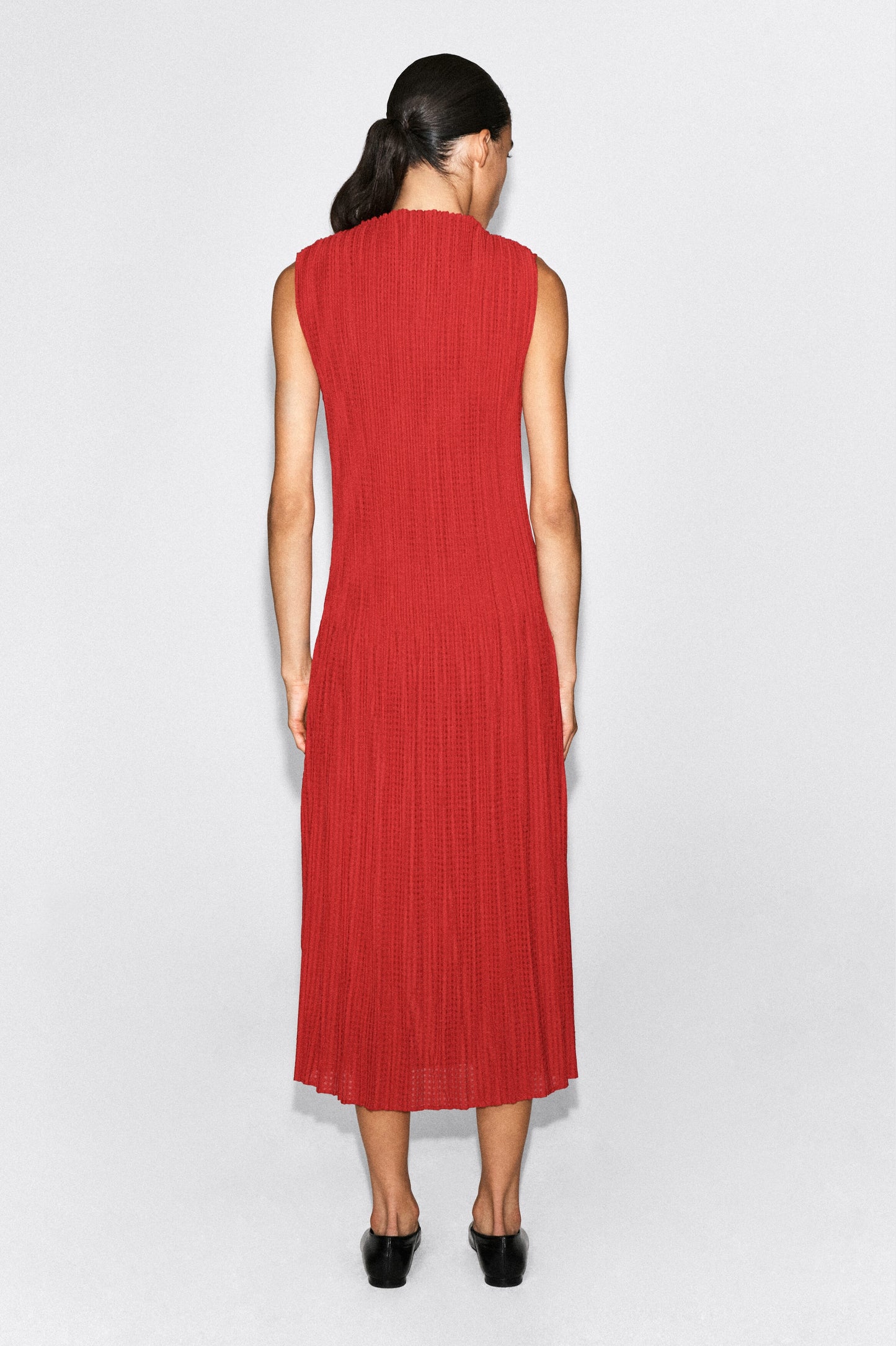 Pleated Jacquard Sleeveless Maxi Dress