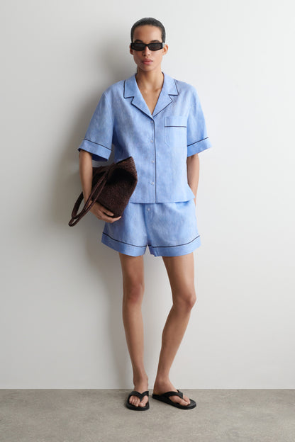 Contrast-piped linen resort shirt