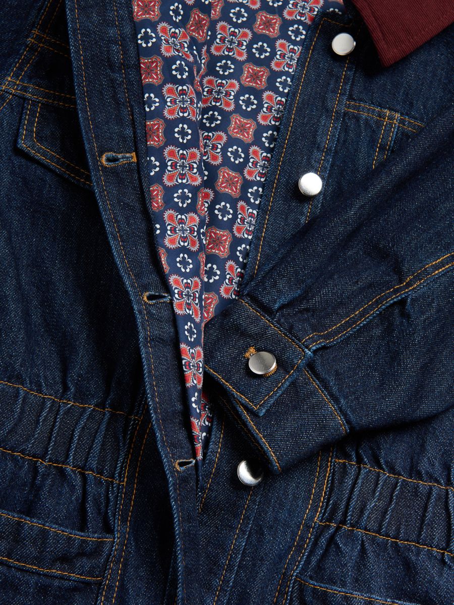 Denim jacket with contrasting collar