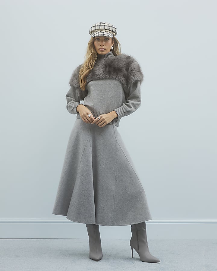 Grey Faux Fur Overlay Jumper – Newin.Style