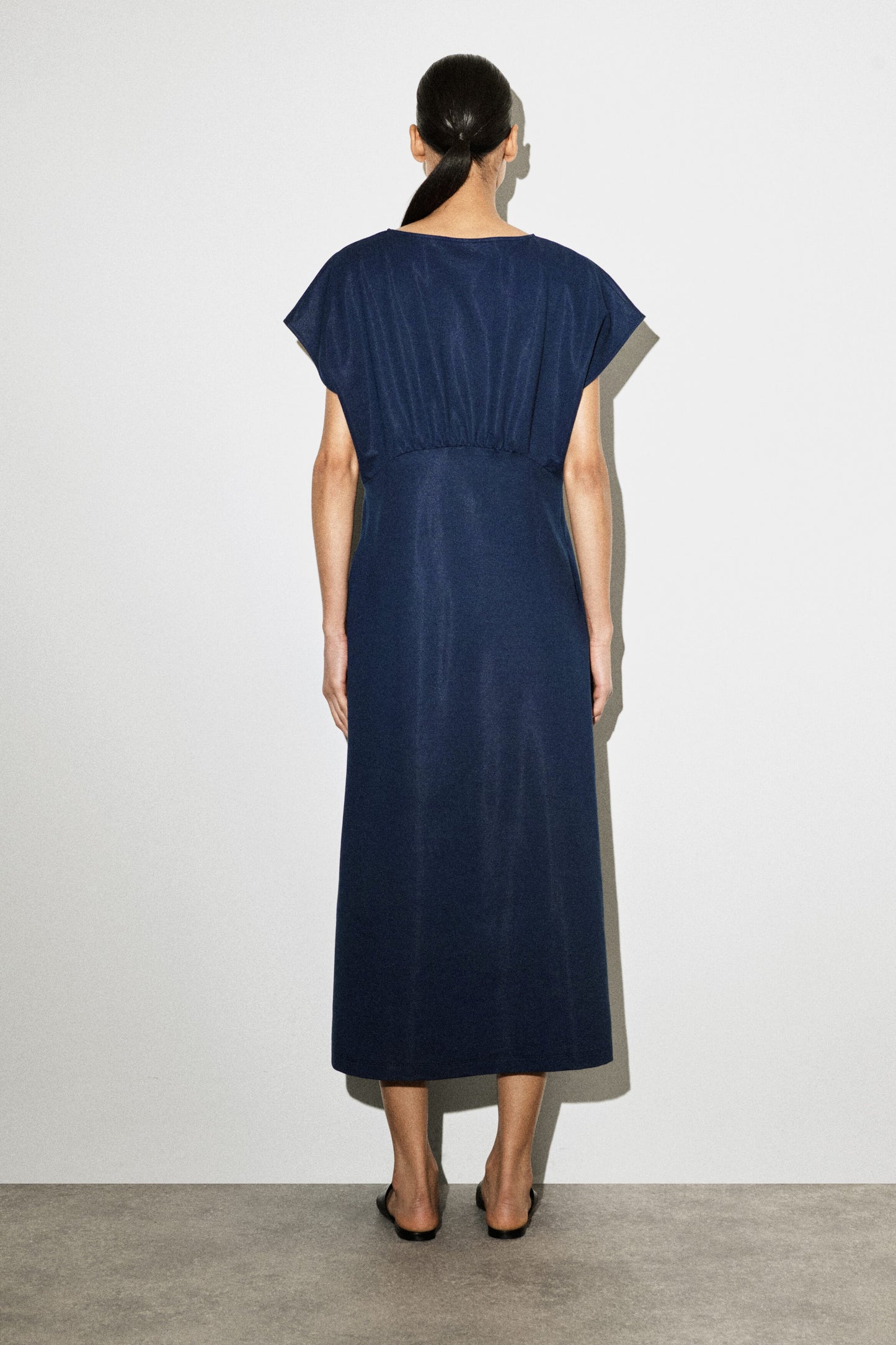 Sculpted Gathered Jersey Midi Dress