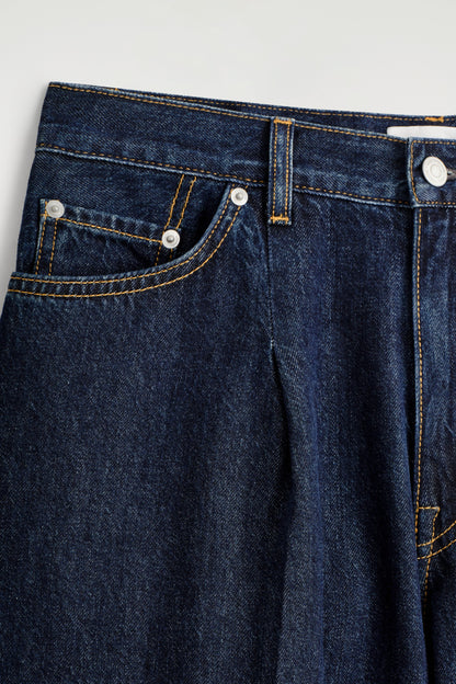 Twine Barrel-Leg Jeans