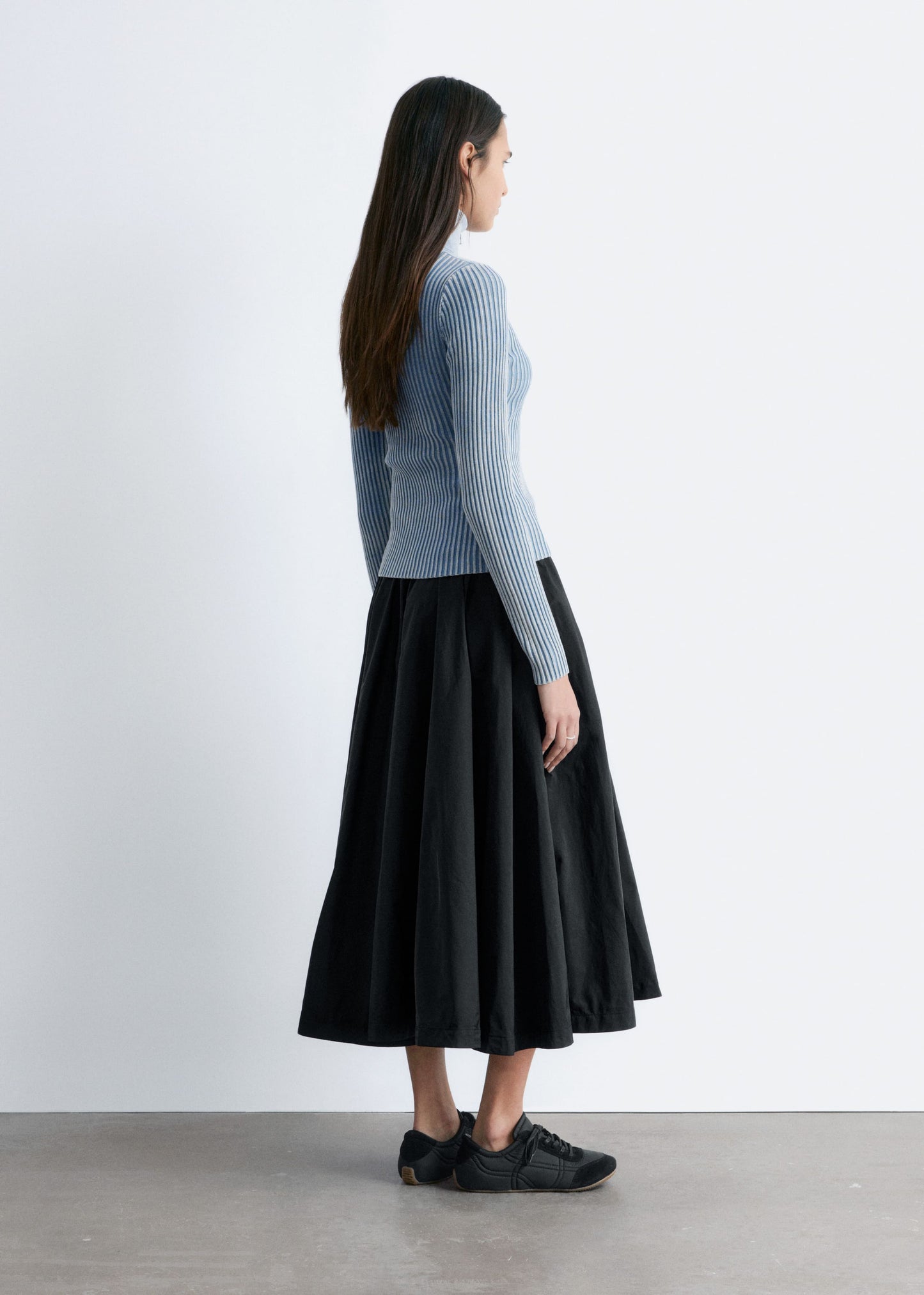 Voluminous Drawstring Midi Skirt
