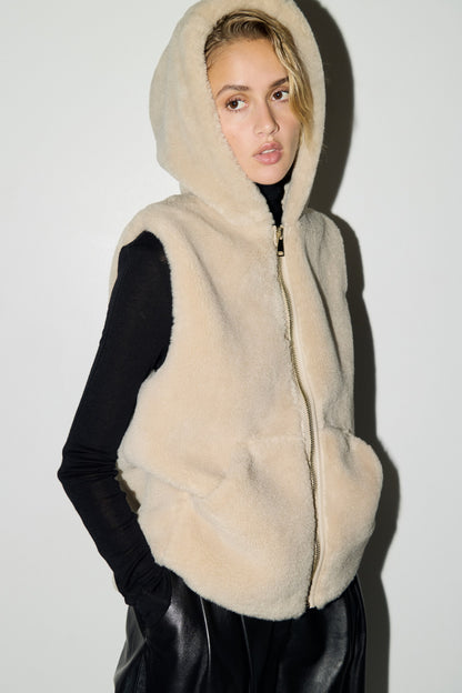 Hooded pile gilet