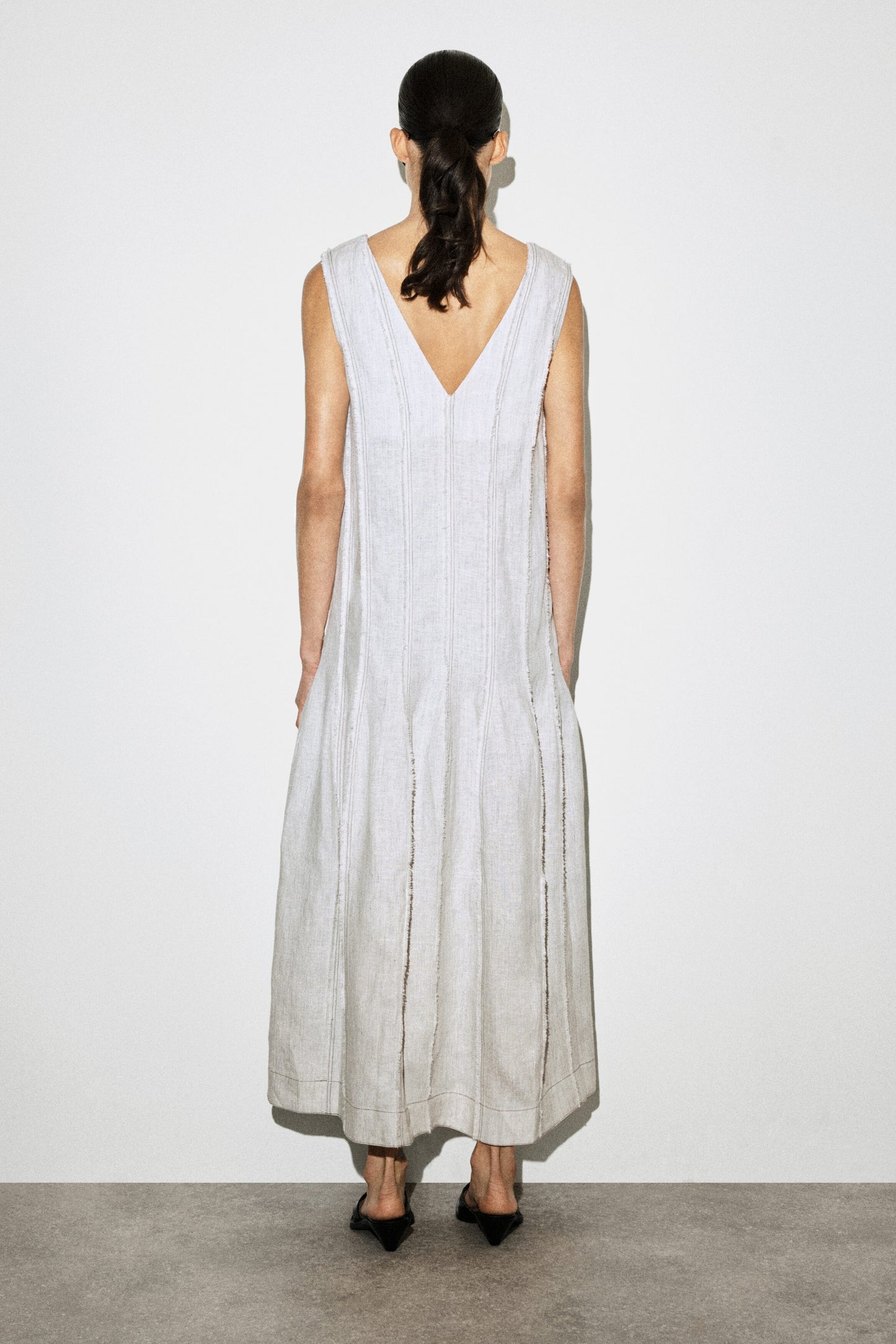 Sculpted Pleated Linen Midi Dress