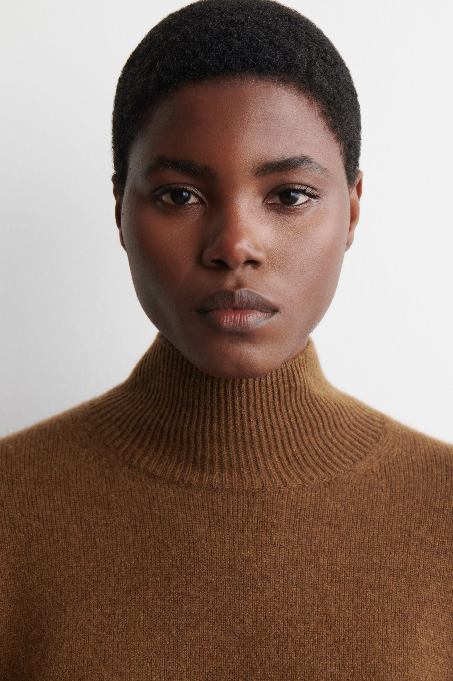 Cashmere Funnel-Neck Jumper