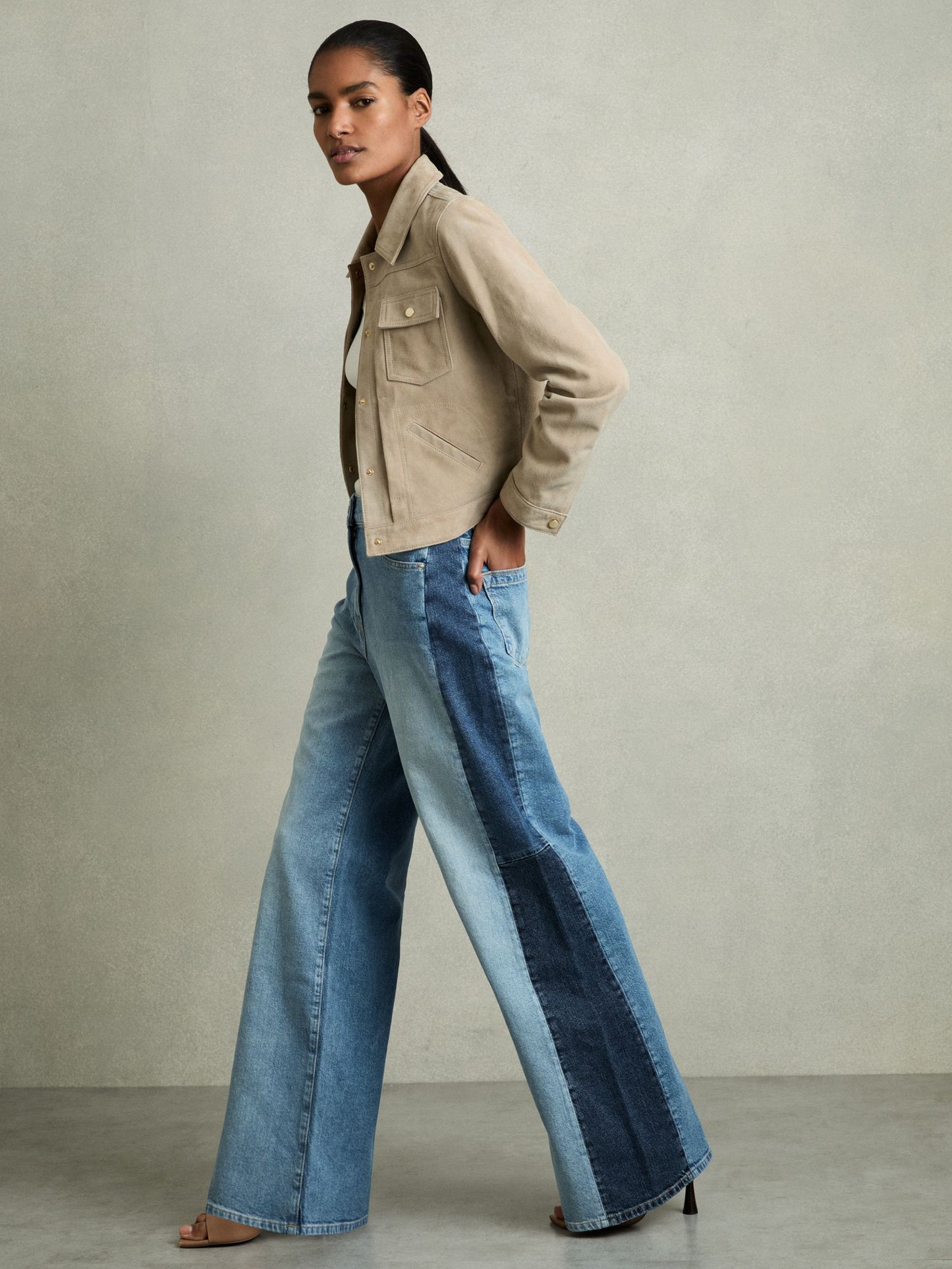 Wide Leg Contrast Panel Jeans in Light Blue