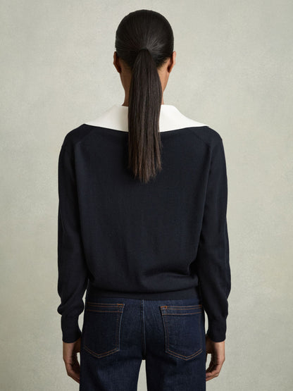 Wool Collared Cricket Jumper in Navy/White