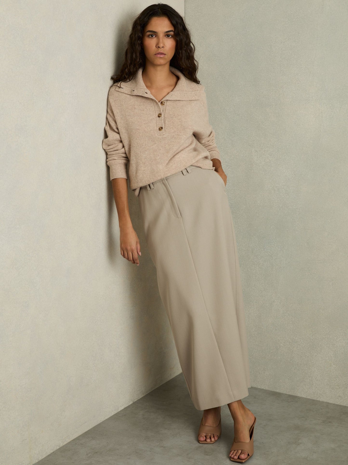 Wool-Blend Tailored Pencil Skirt in Neutral