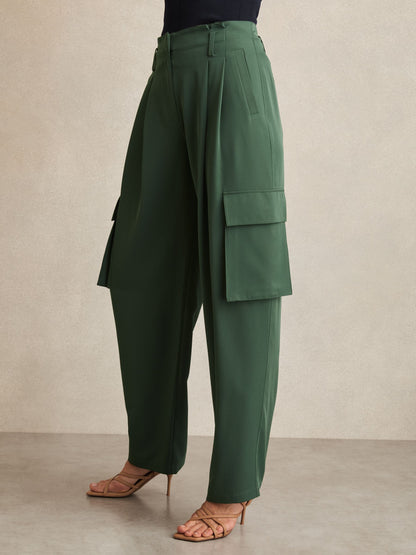 Wide-Leg Pleated Cargo Trousers in Green