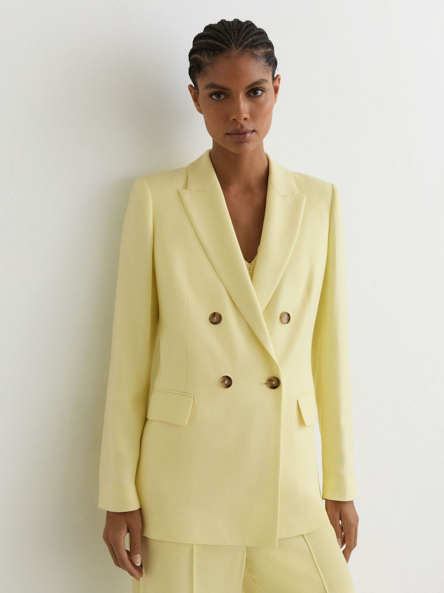 Double-Breasted Peak-Lapel Suit Jacket in Yellow