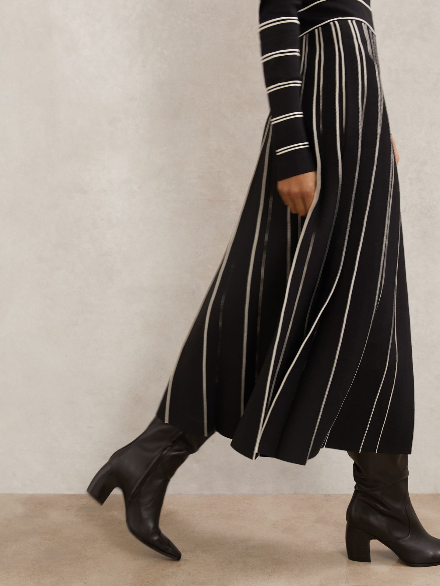 Stripe Pleated Knitted Midi Dress in Black/Ivory
