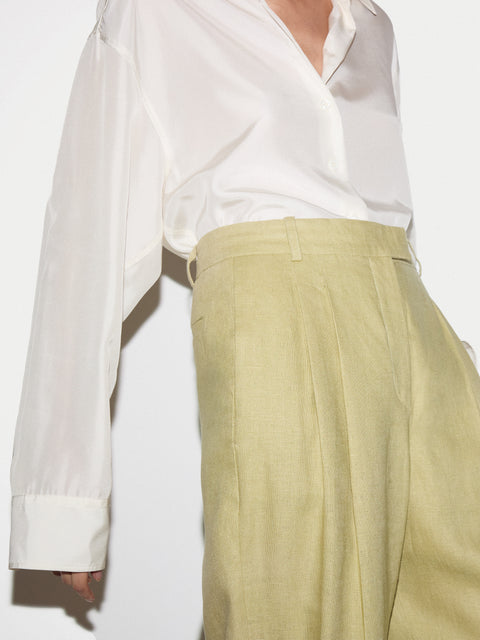 Linen Pleat Tapered Trouser