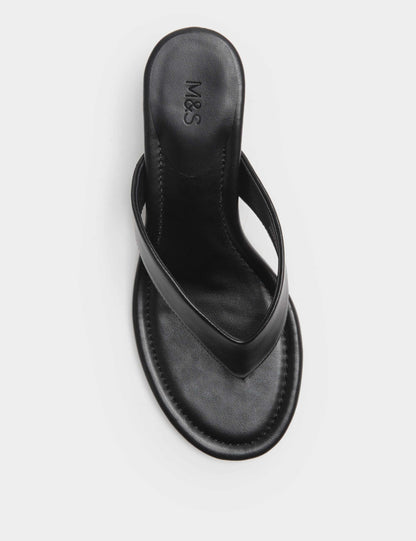 Kitten Heel Toe Post Sandals