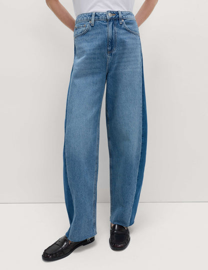 Mid Rise Barrel Jeans