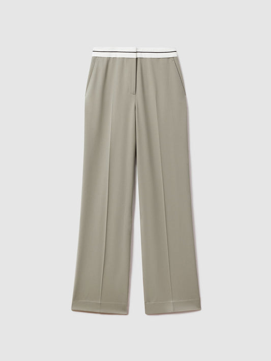 Wide leg trousers