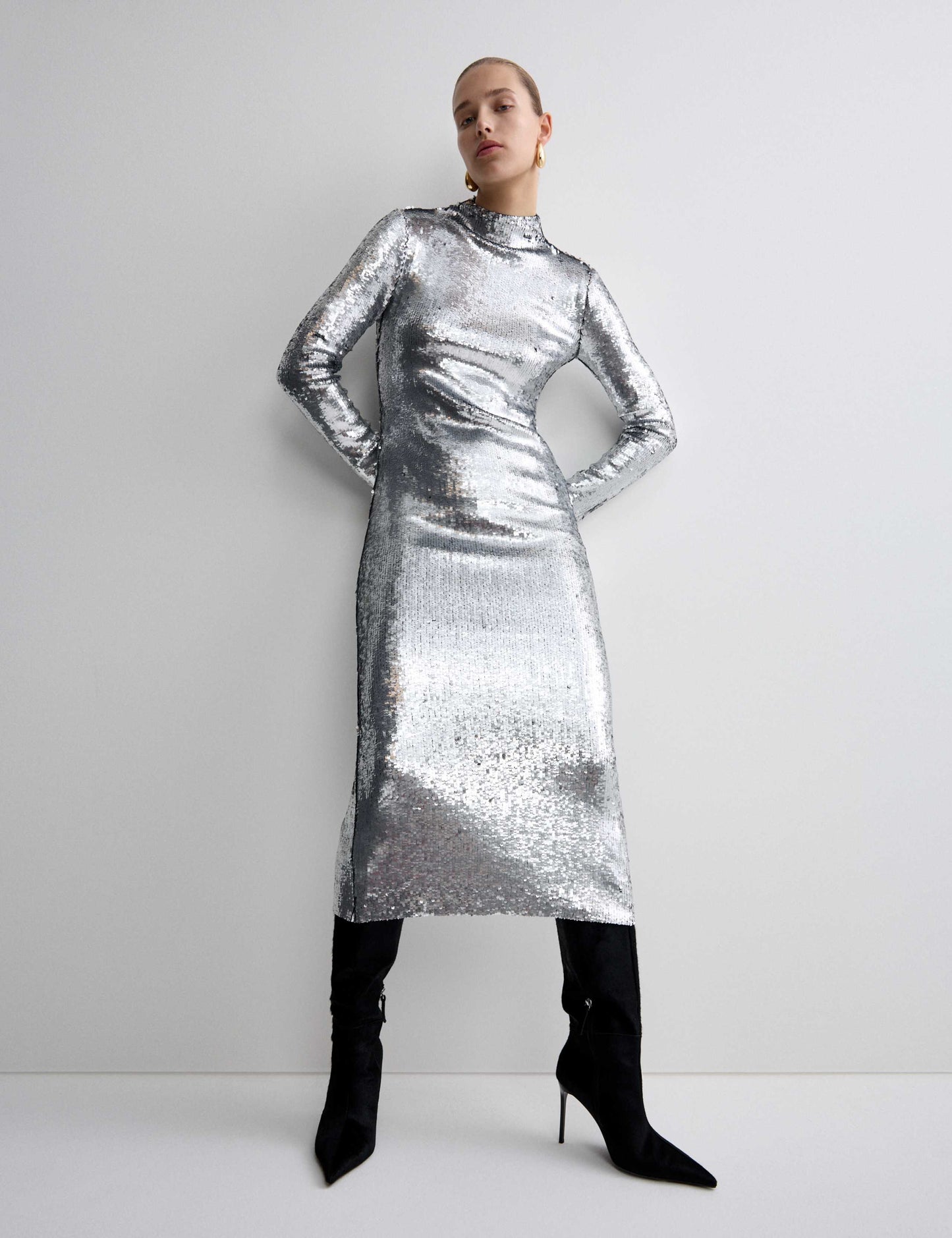 Sequin Embellished High Neck Midaxi Dress