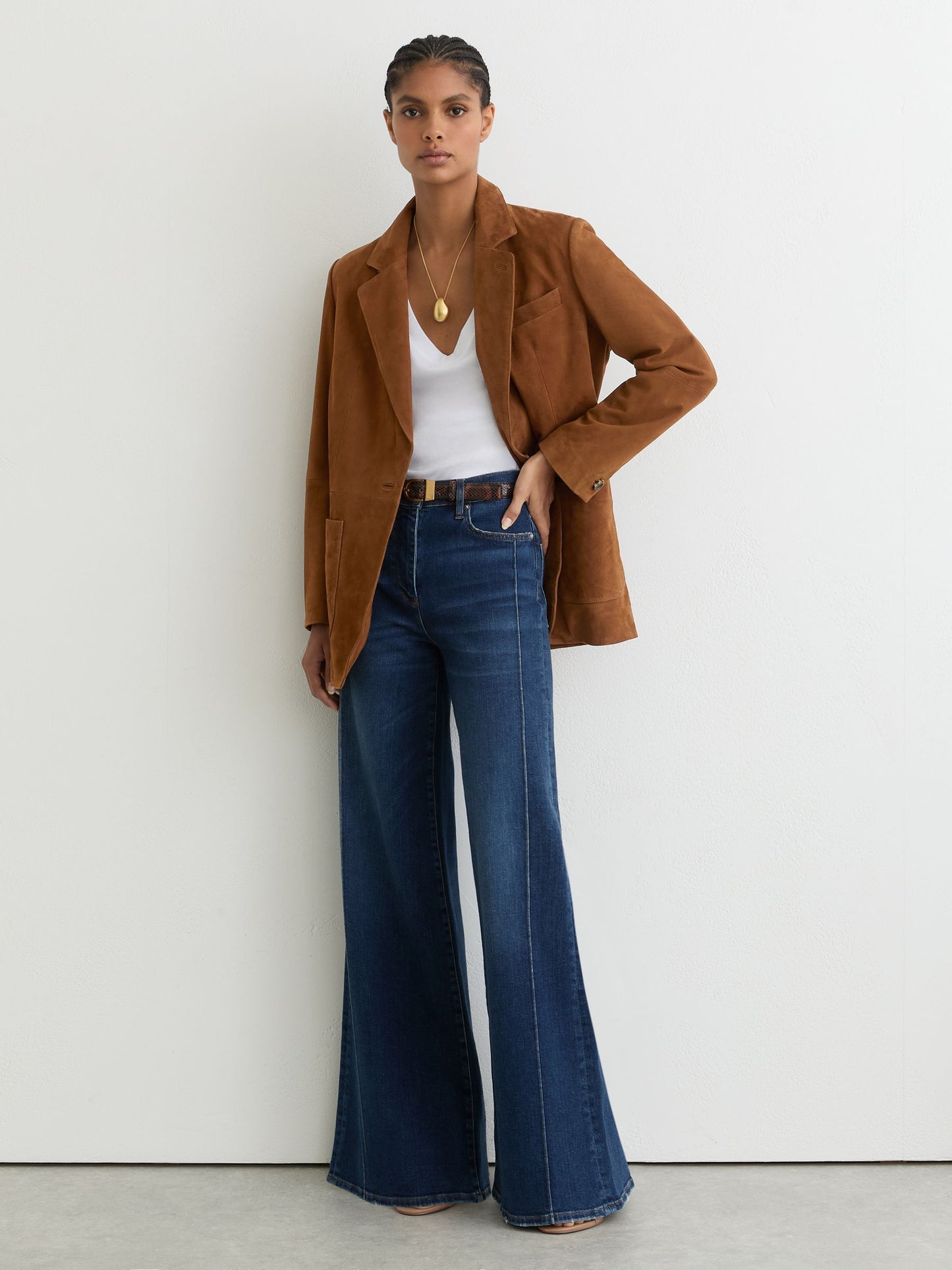 Suede Single-Breasted Relaxed-Fit Blazer in Tan Brown
