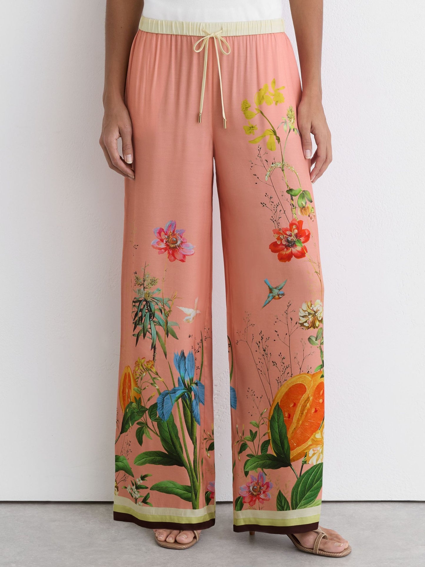 Tropical Scarf-Print Wide-Leg Trousers in Pink