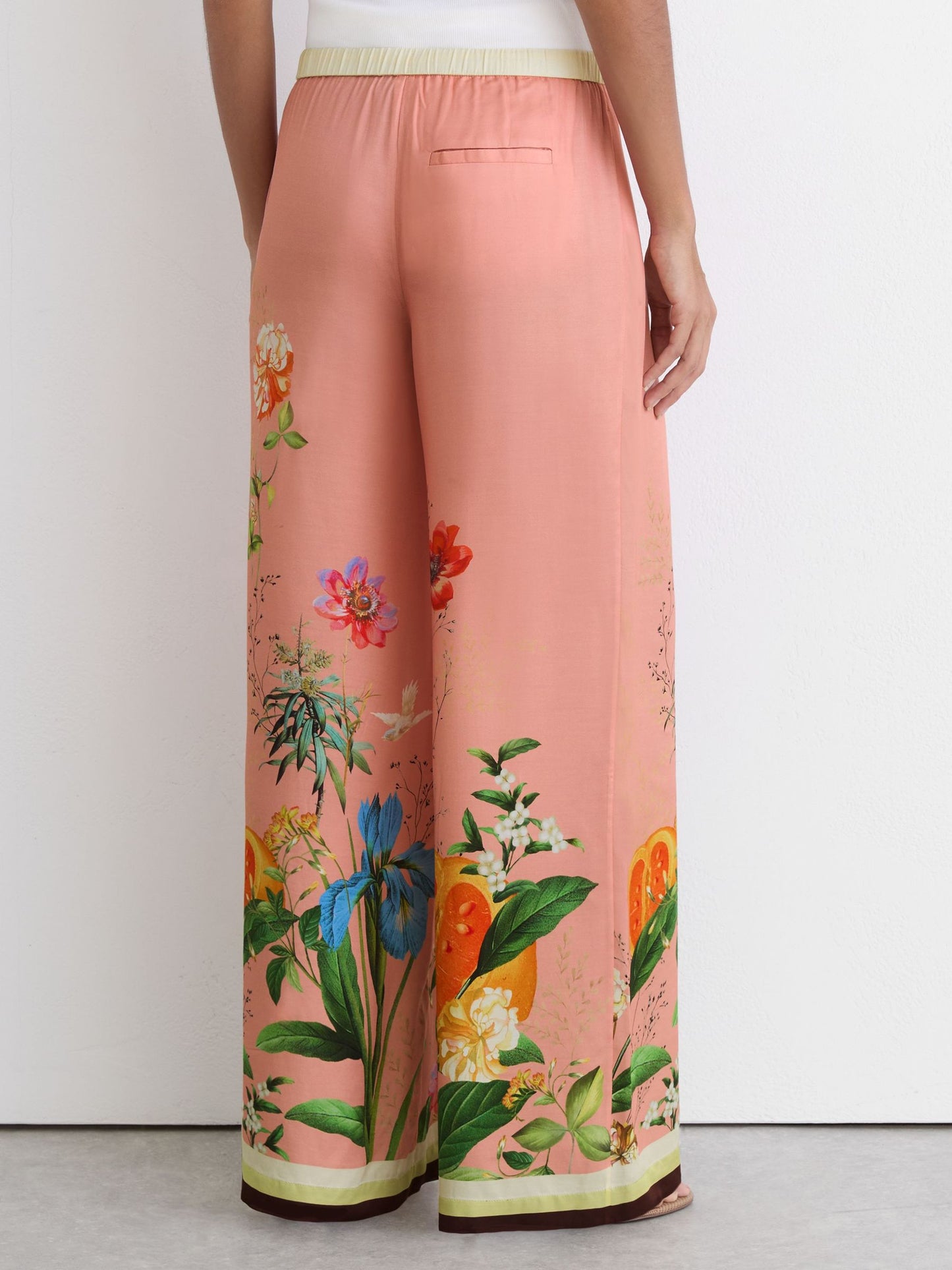 Tropical Scarf-Print Wide-Leg Trousers in Pink