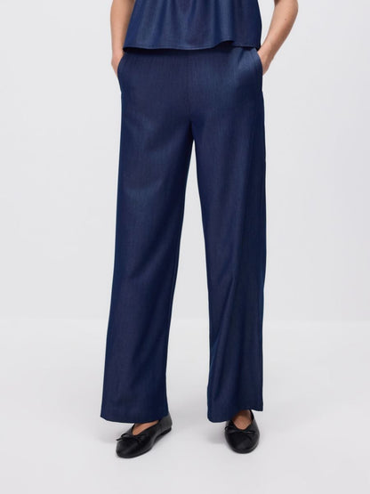 Wide leg jeans with slit
