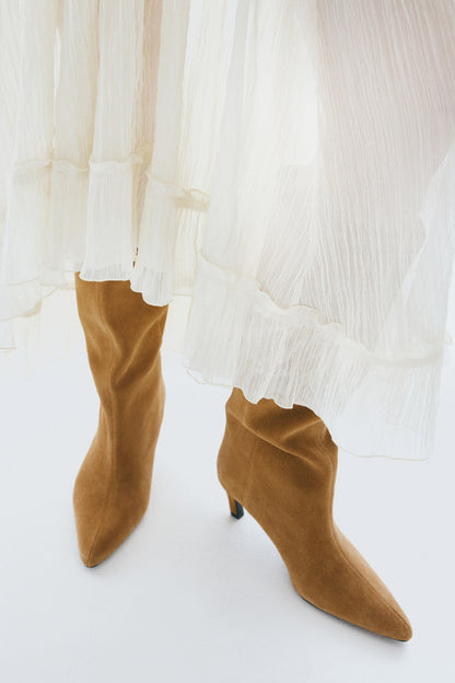 Knee-high leather boots