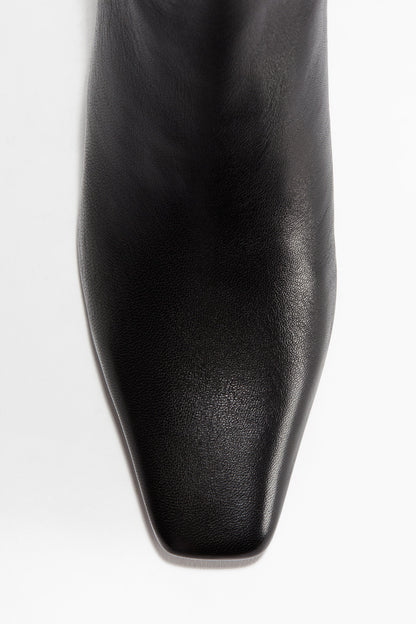 Heeled leather boots