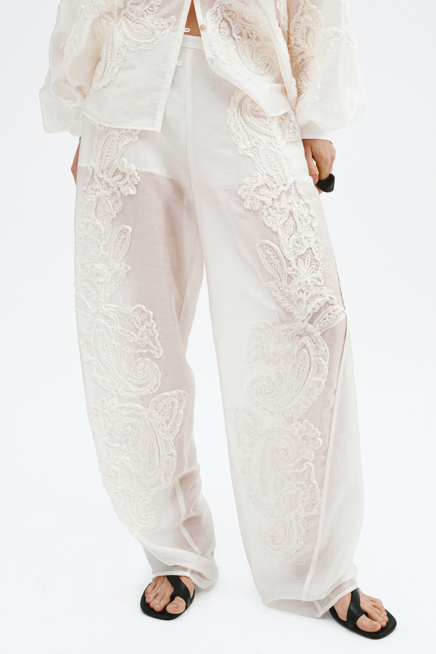 Appliquéd barrel trousers