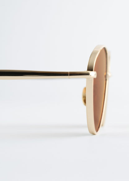 Wire-Frame Oval Sunglasses