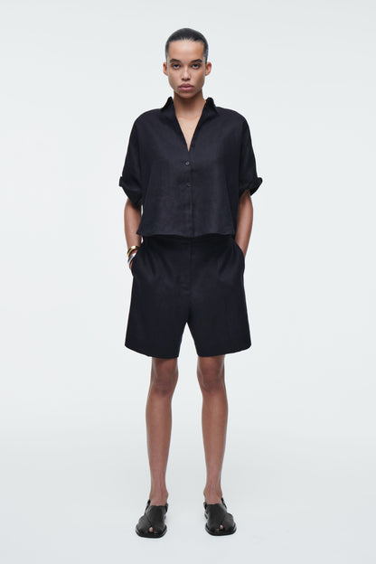 Tailored elasticated linen shorts