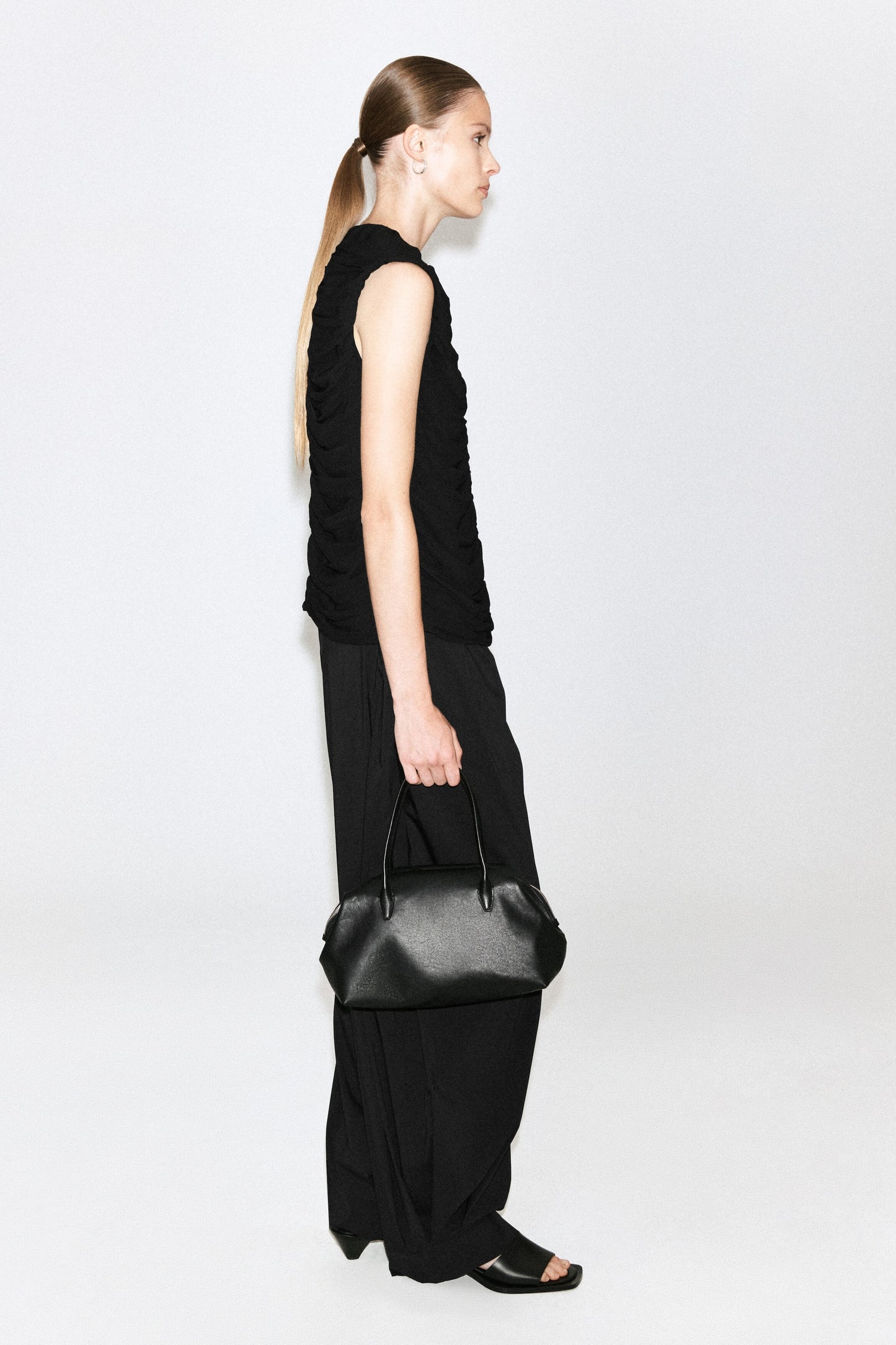 Gathered panelled top