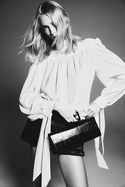 Shoulder-pad blouse