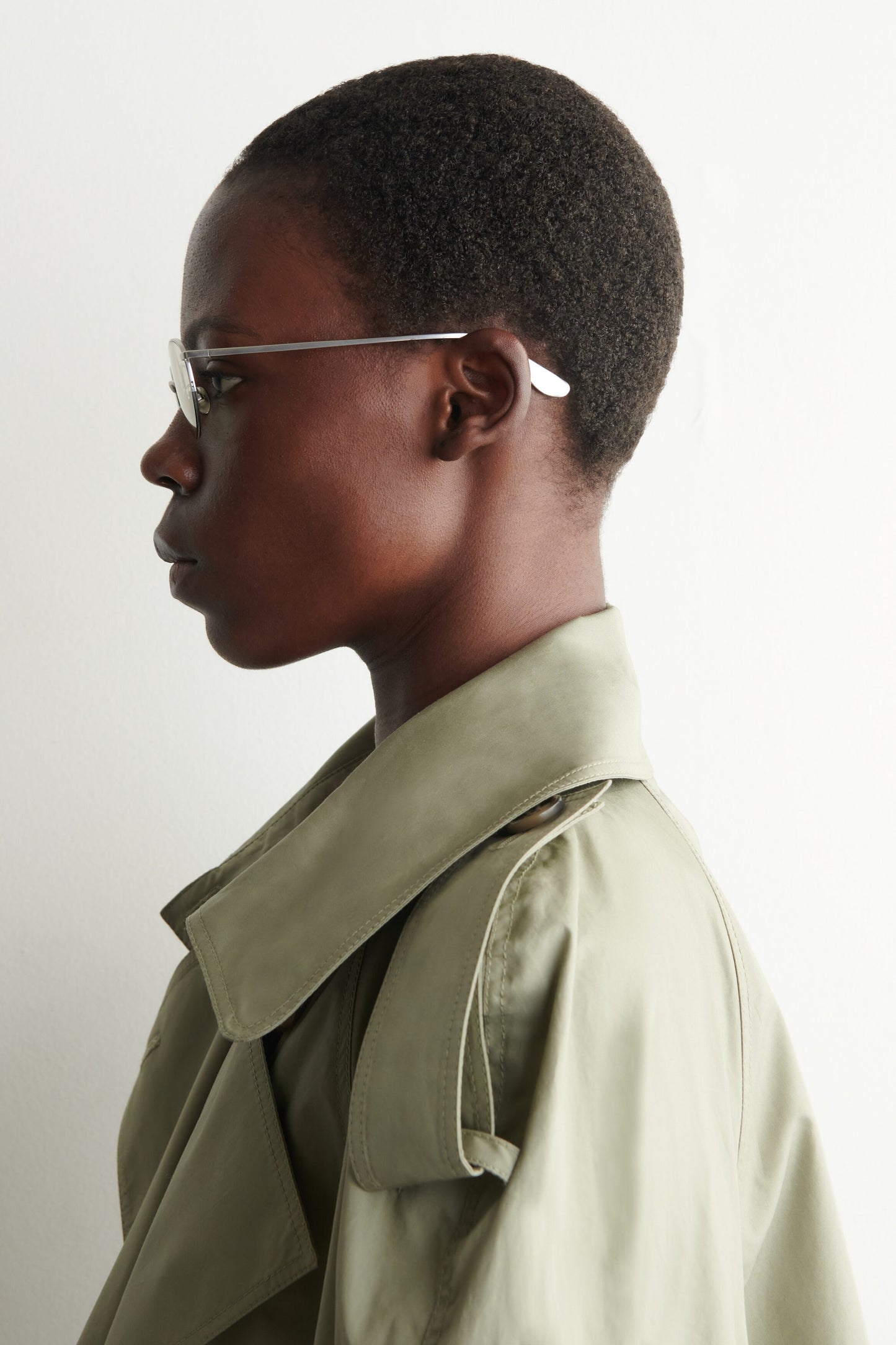 Round Wire-Frame Sunglasses
