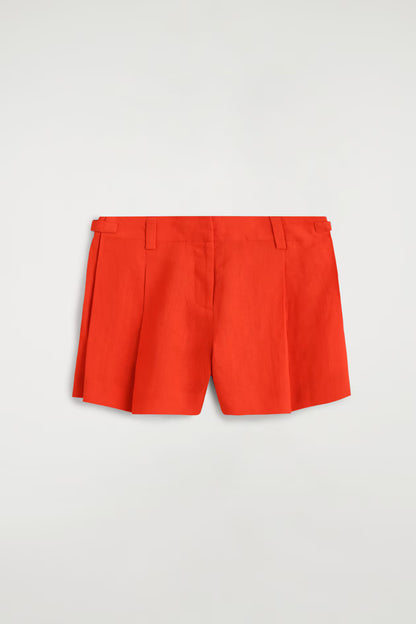 Pleated belted linen shorts
