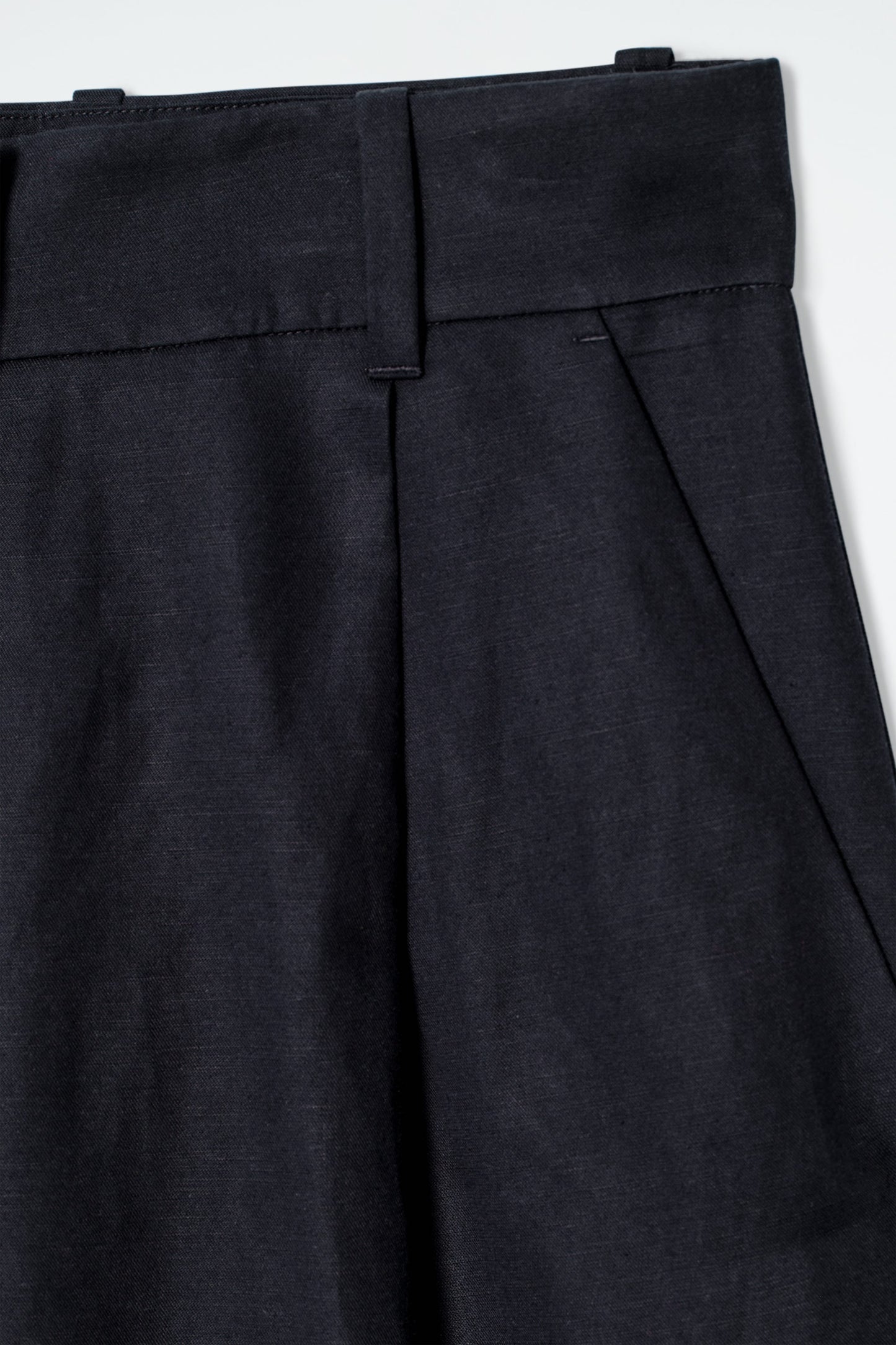 Relaxed linen-blend wide-leg trousers