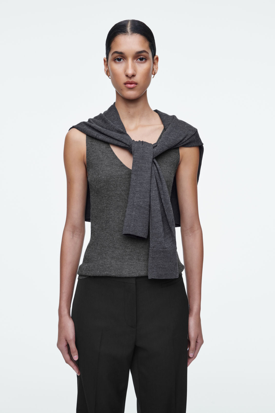 Slim ribbed cashmere tank top