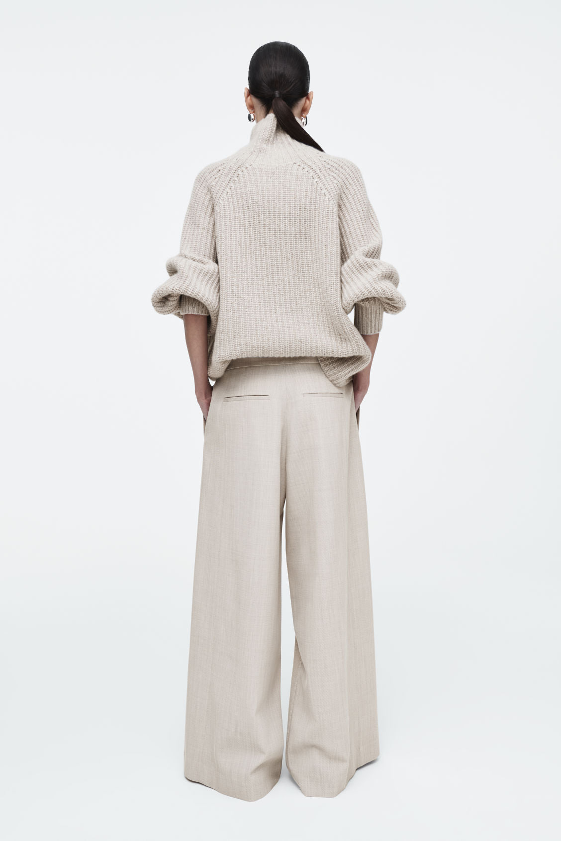 Relaxed wool-blend wide-leg trousers