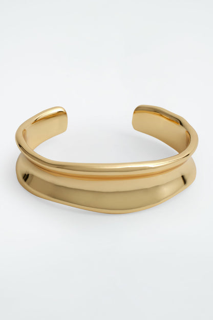 Slim sculpted cuff