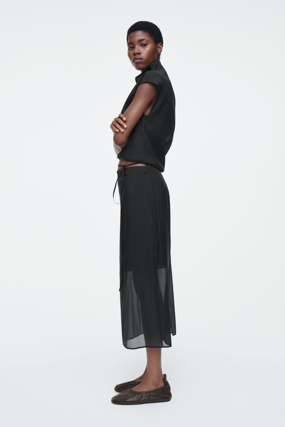 The sheer layered column skirt