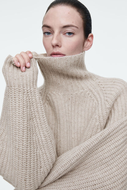 Ribbed cashmere-blend funnel-neck jumper