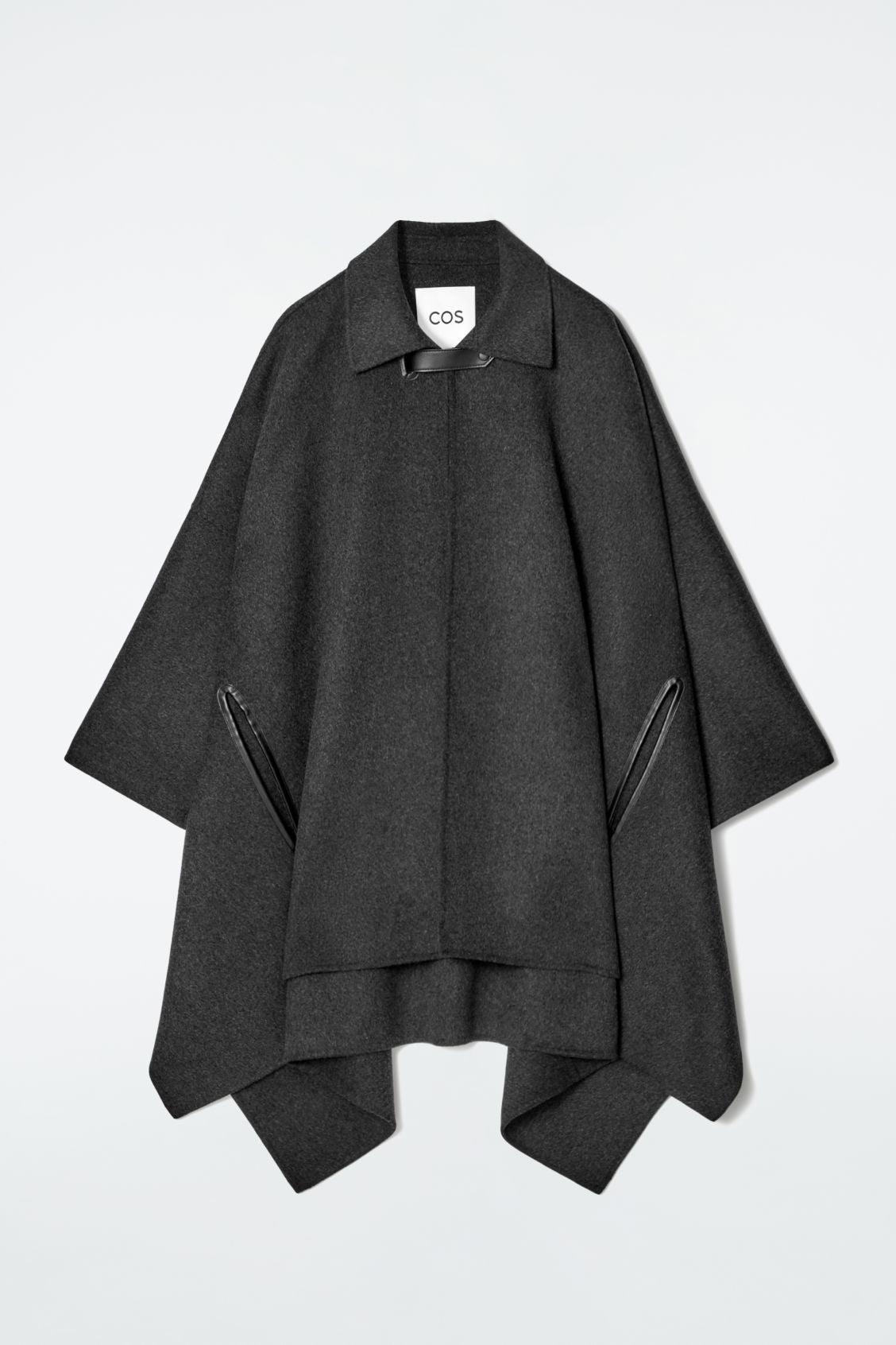 Double-faced merino wool cape