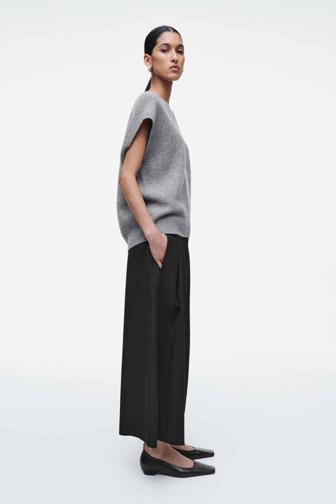 Cropped wool-blend wide-leg trousers