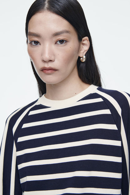 Boxy long-sleeved t-shirt
