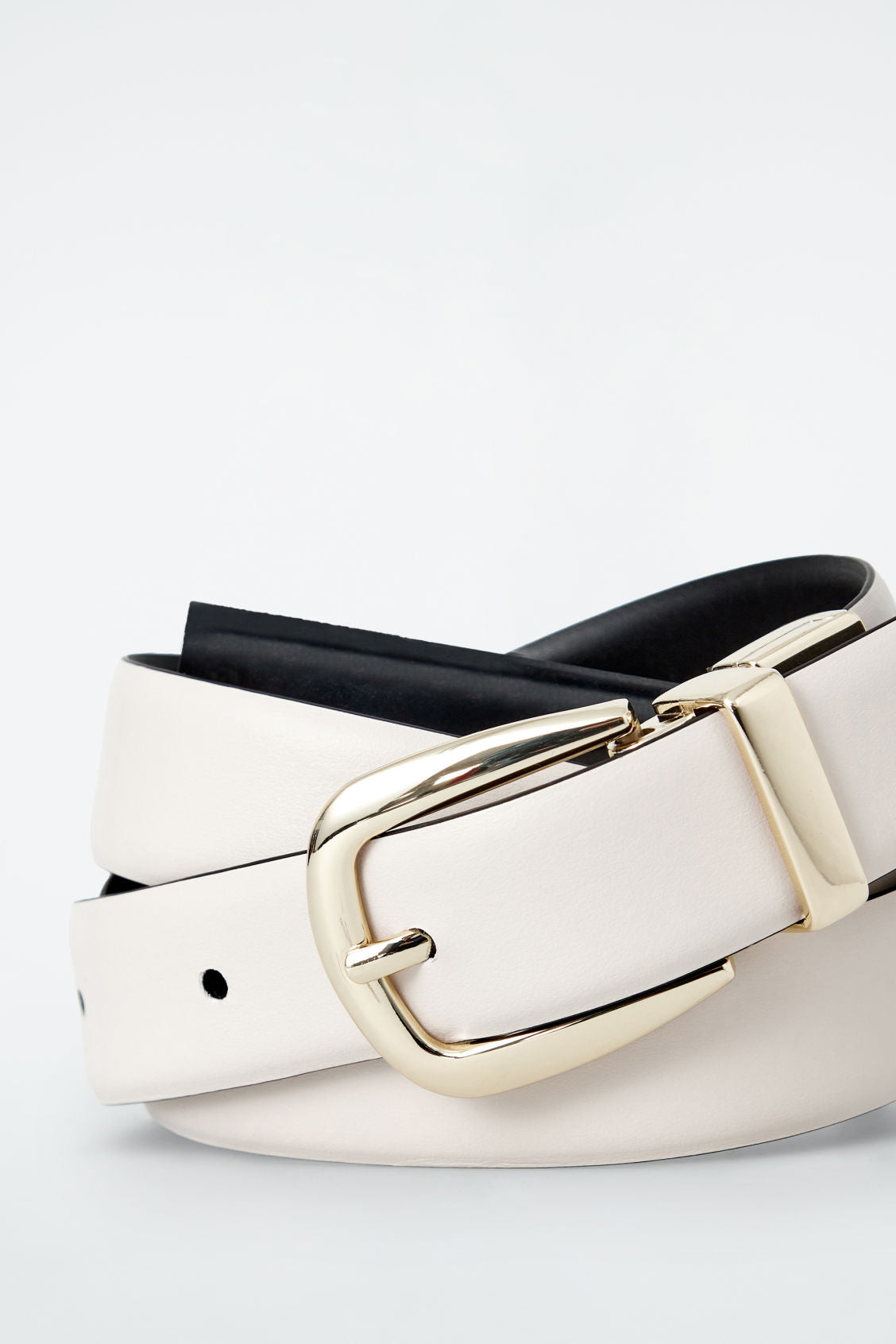 Reversible leather belt