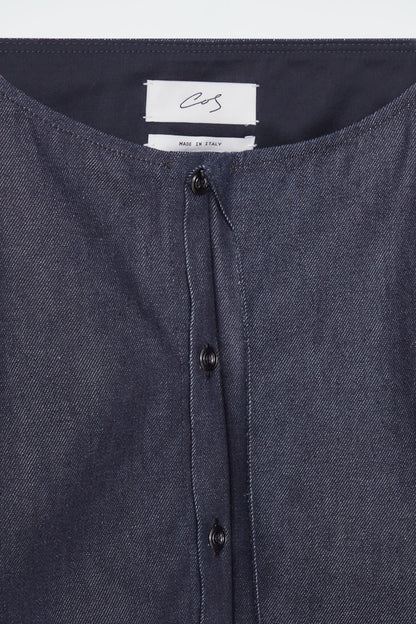 The straight-neck raw denim shirt