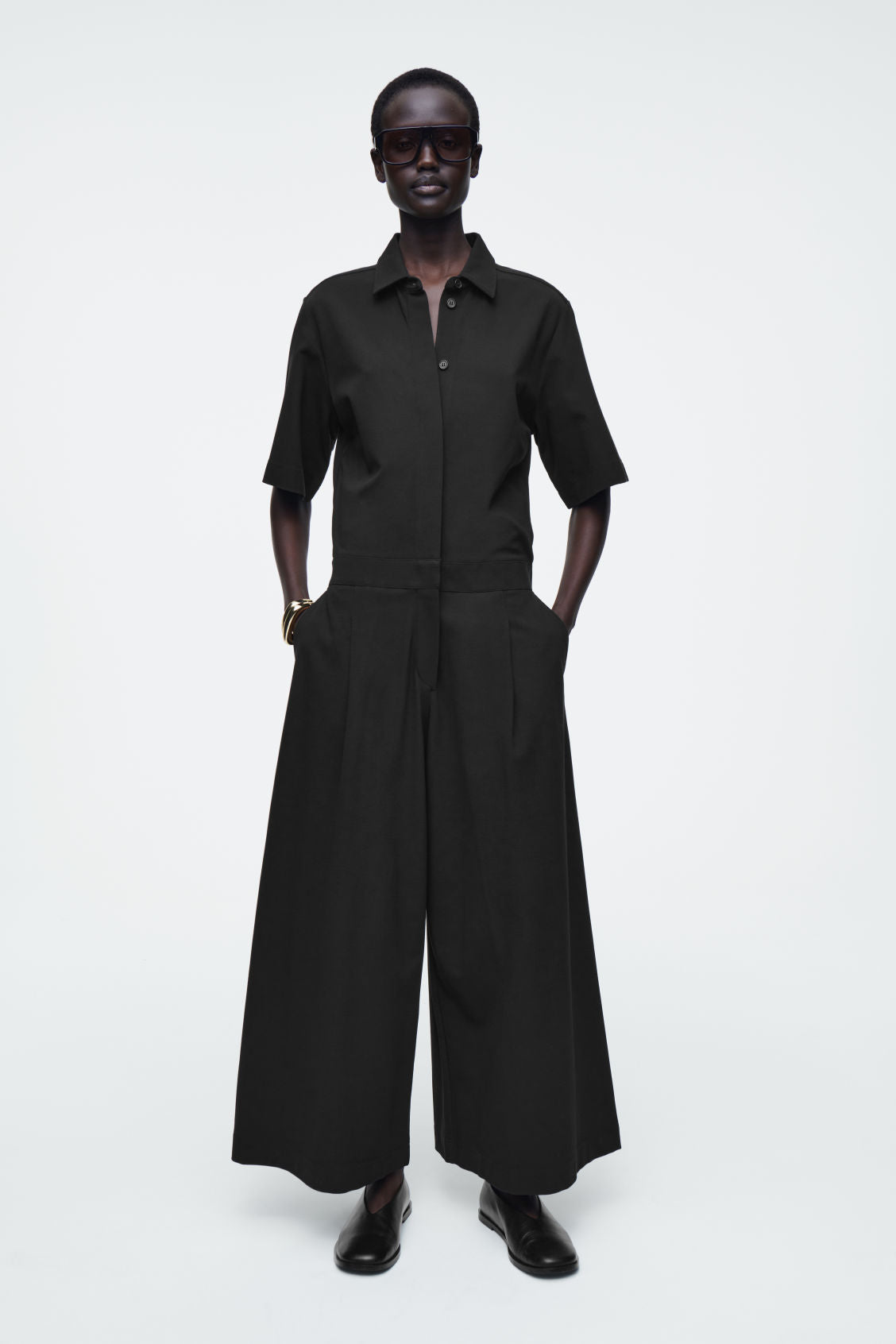 Short-sleeved jumpsuit