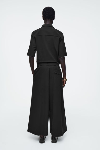 Short-sleeved jumpsuit