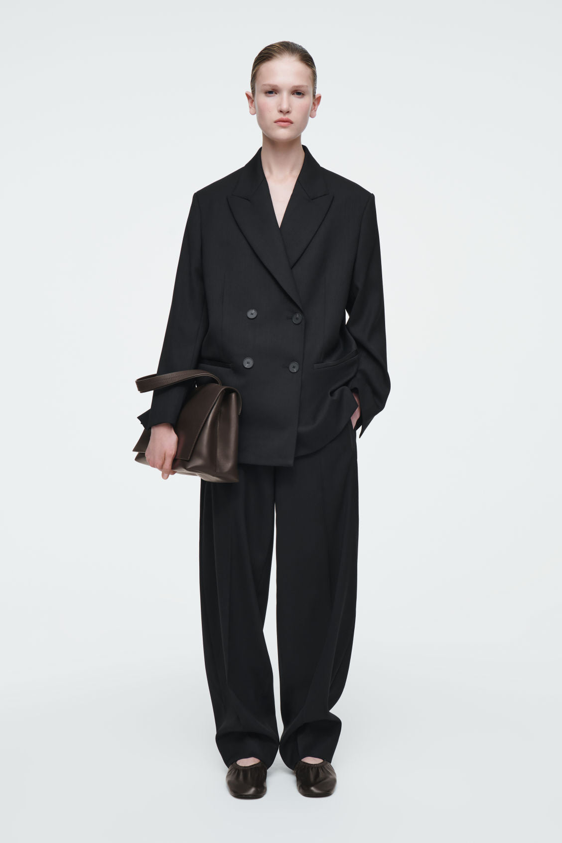 The tailored peak-lapel blazer