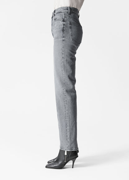 Straight Jeans