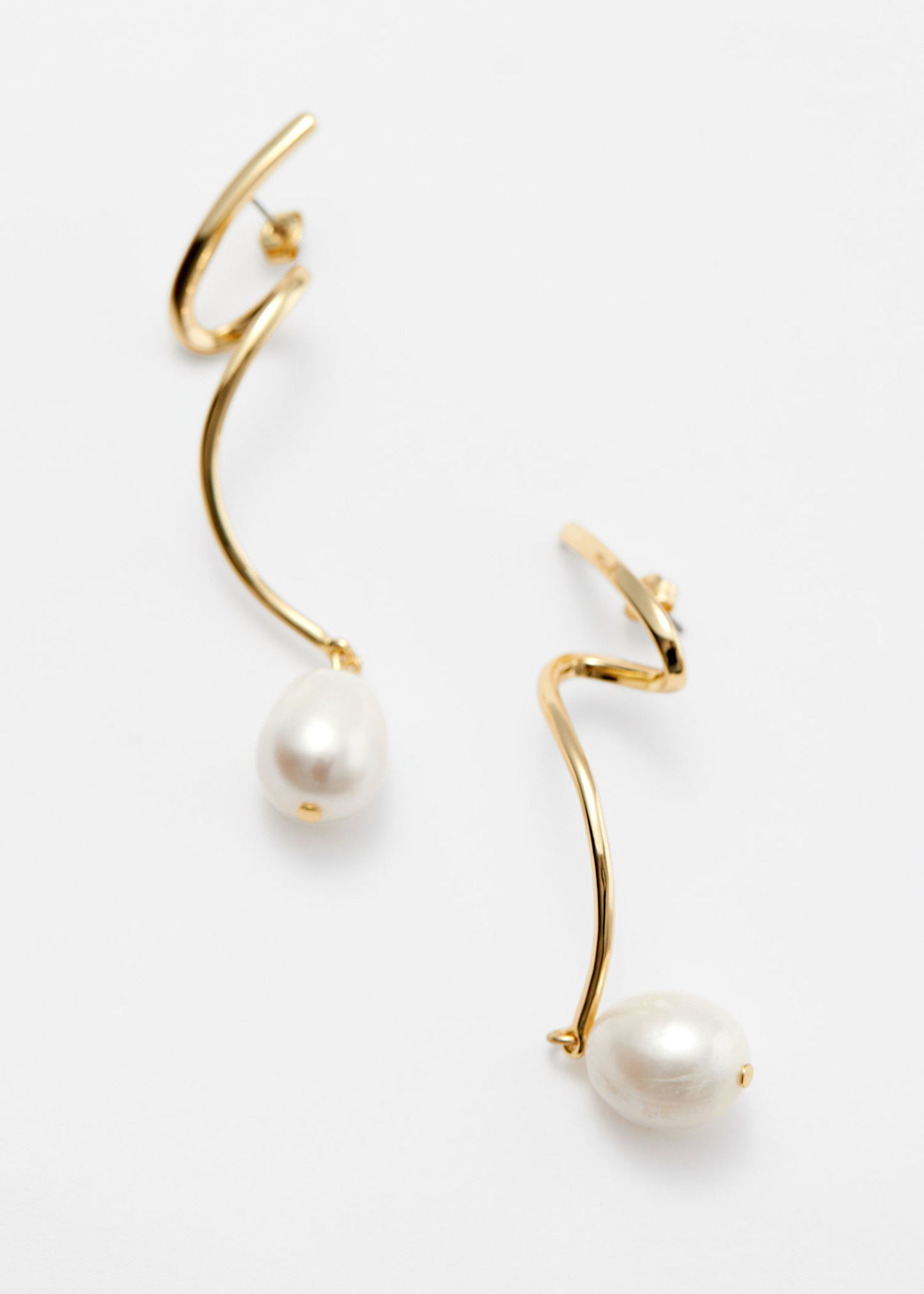 Swirl Pearl Earrings